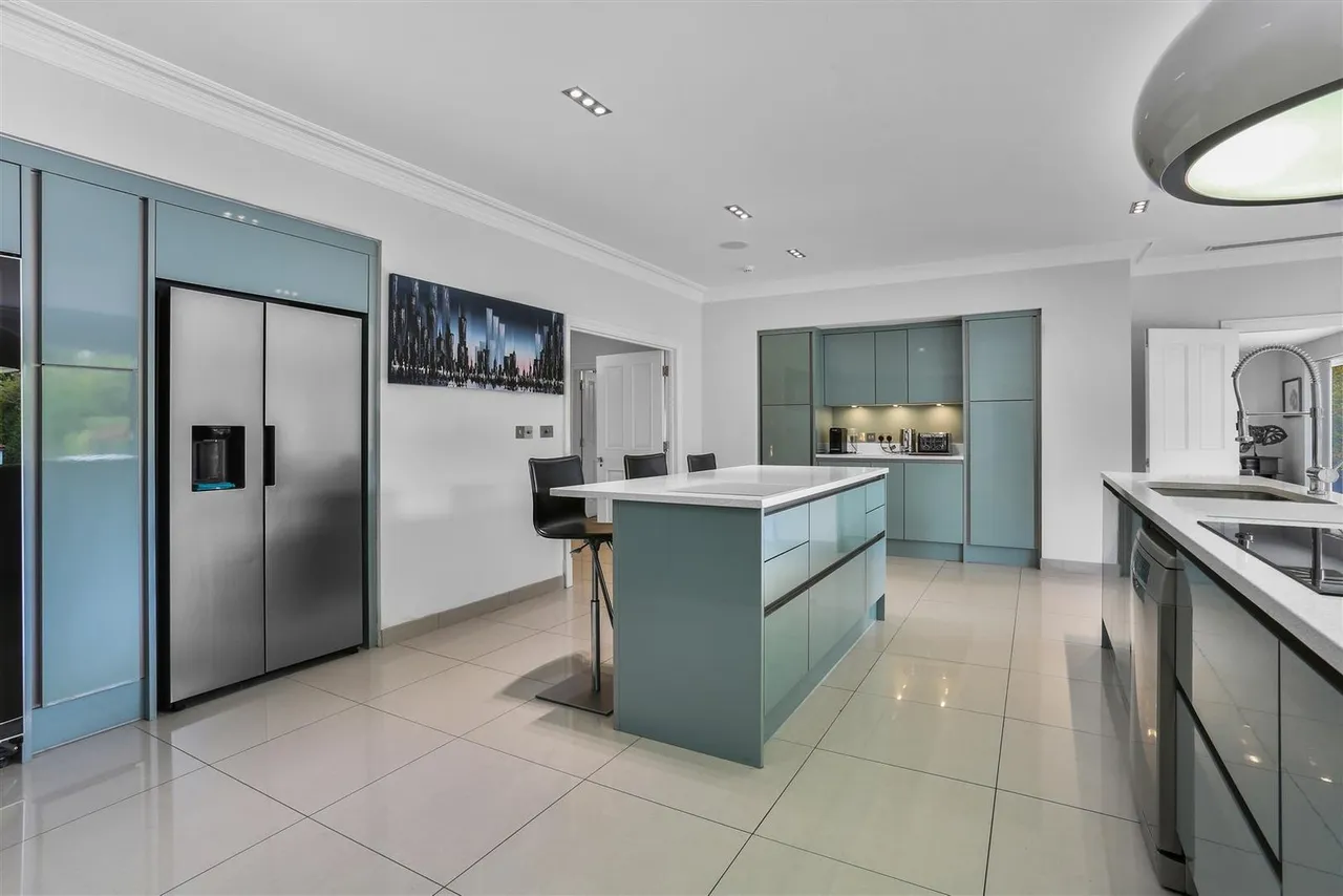 The Avenue, South Cheam, SM2, photo 8