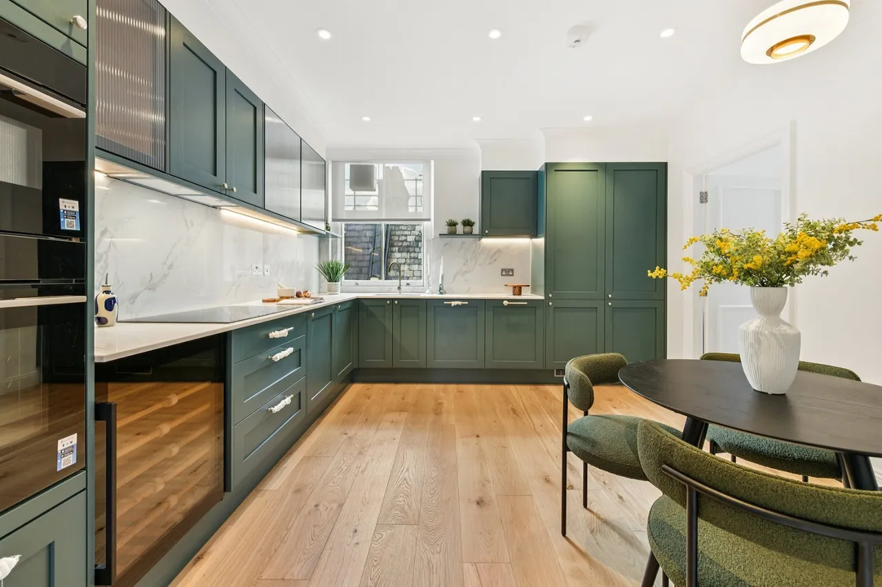 Gloucester Road, South Kensington, SW7, photo 9
