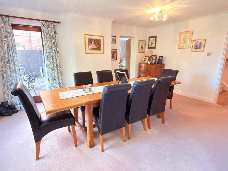 Butts Hill Road, Woodley, RG5, photo 9