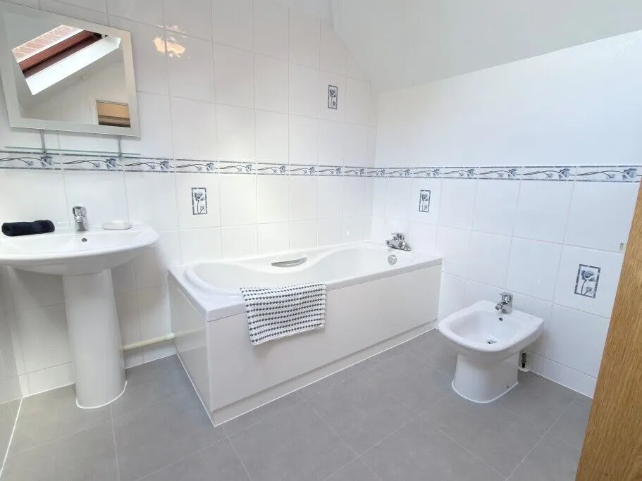 Butts Hill Road, Woodley, RG5, photo 14