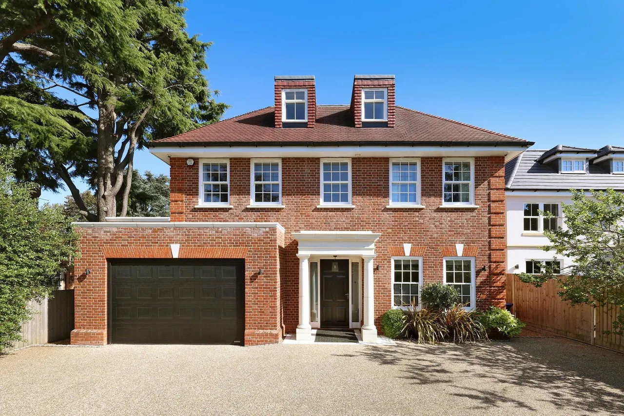 5 bed house to rent, Burkes Road, Beaconsfield, HP9