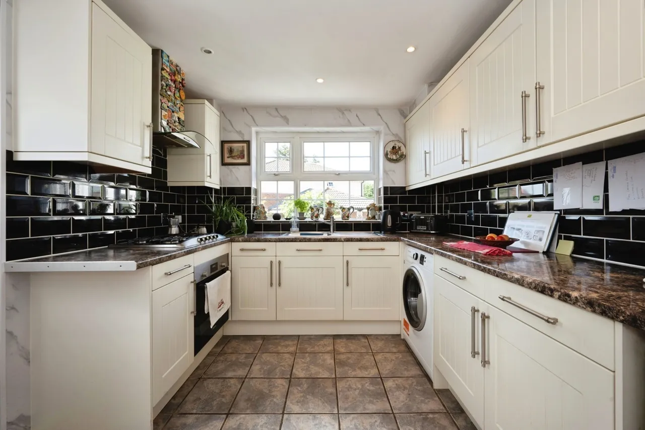 Lichfield Close, Kempston, Bedford, Bedfordshire, MK42, photo 14
