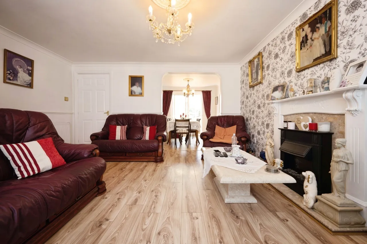 Lichfield Close, Kempston, Bedford, Bedfordshire, MK42, photo 3