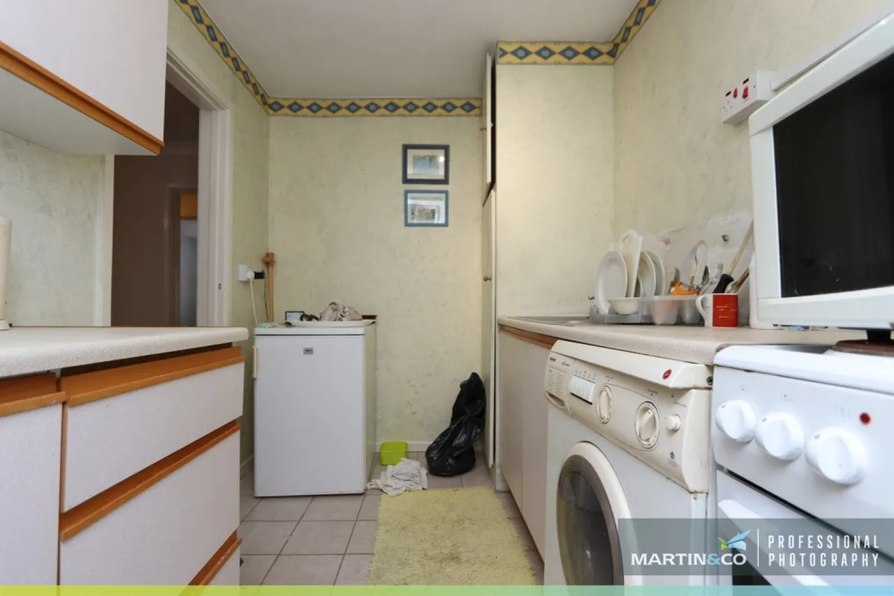 Roehampton Court, Cranleigh Rise, photo 6
