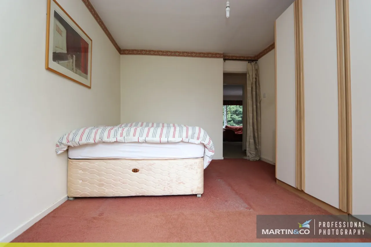 Roehampton Court, Cranleigh Rise, photo 8
