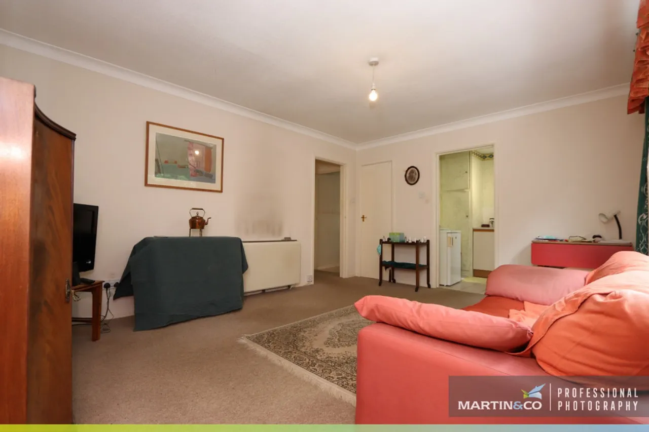 Roehampton Court, Cranleigh Rise, photo 4