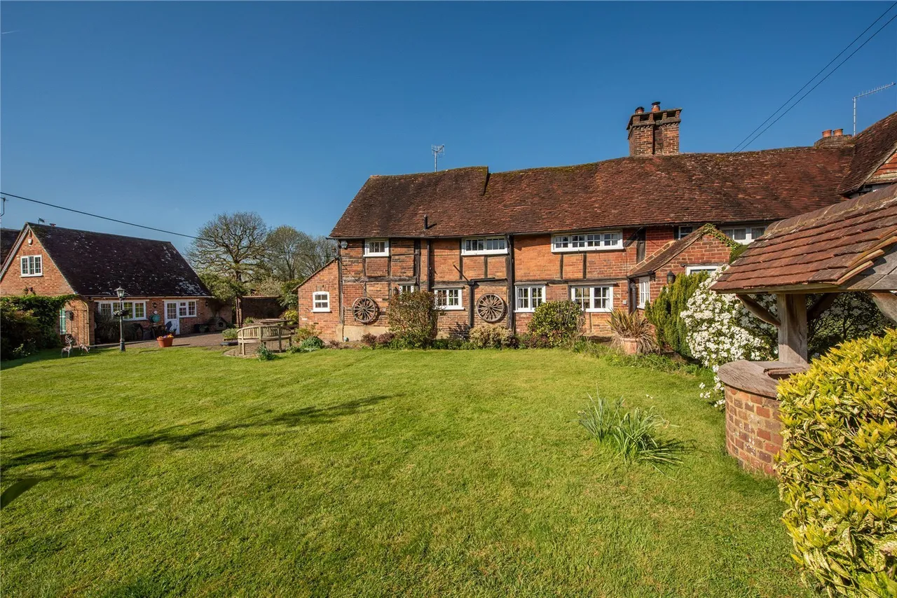 4 bed house for sale, Rusper Road, Newdigate, RH5