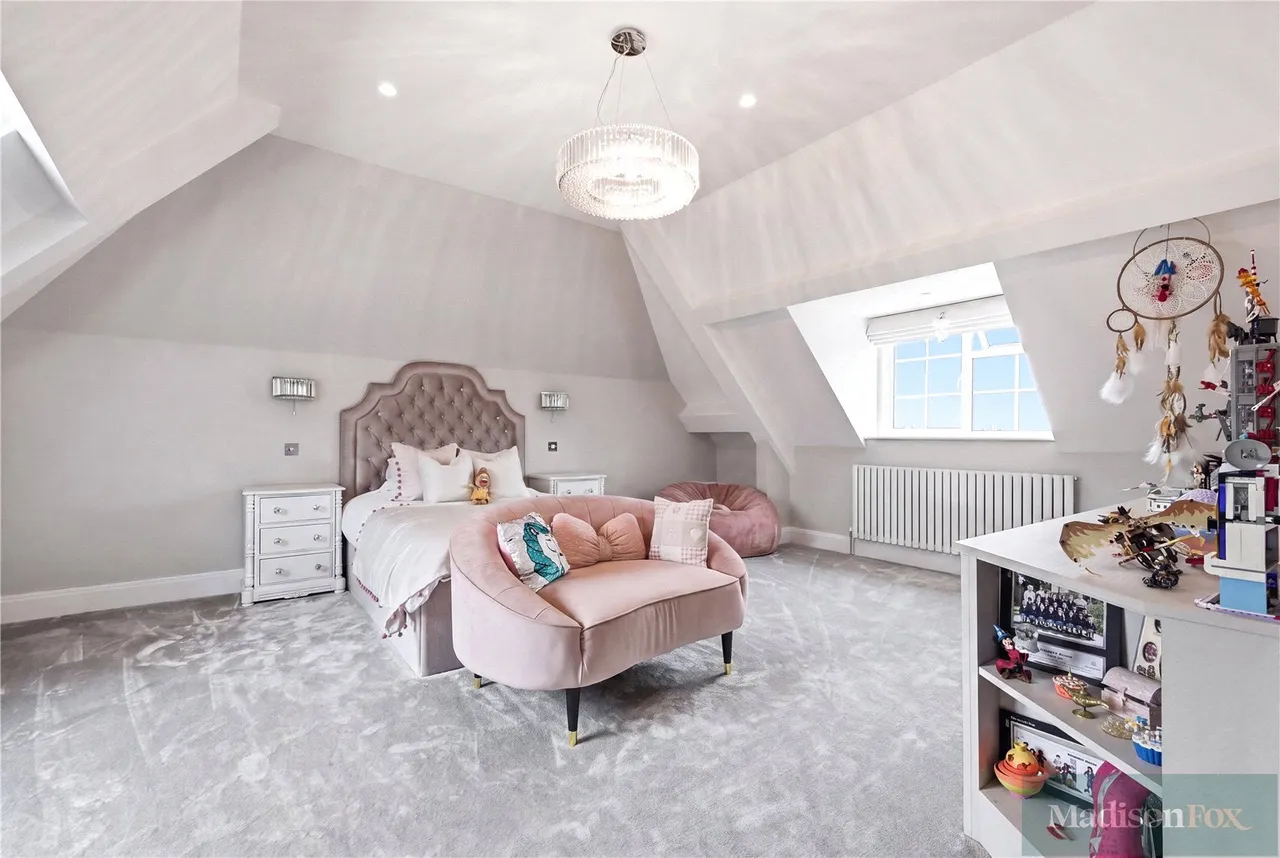 Manor Road, Chigwell, IG7, photo 38