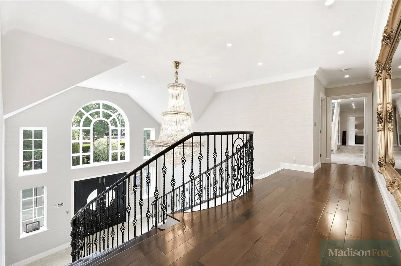 Manor Road, Chigwell, IG7, photo 22