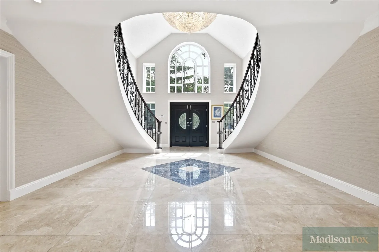 Manor Road, Chigwell, IG7, photo 20