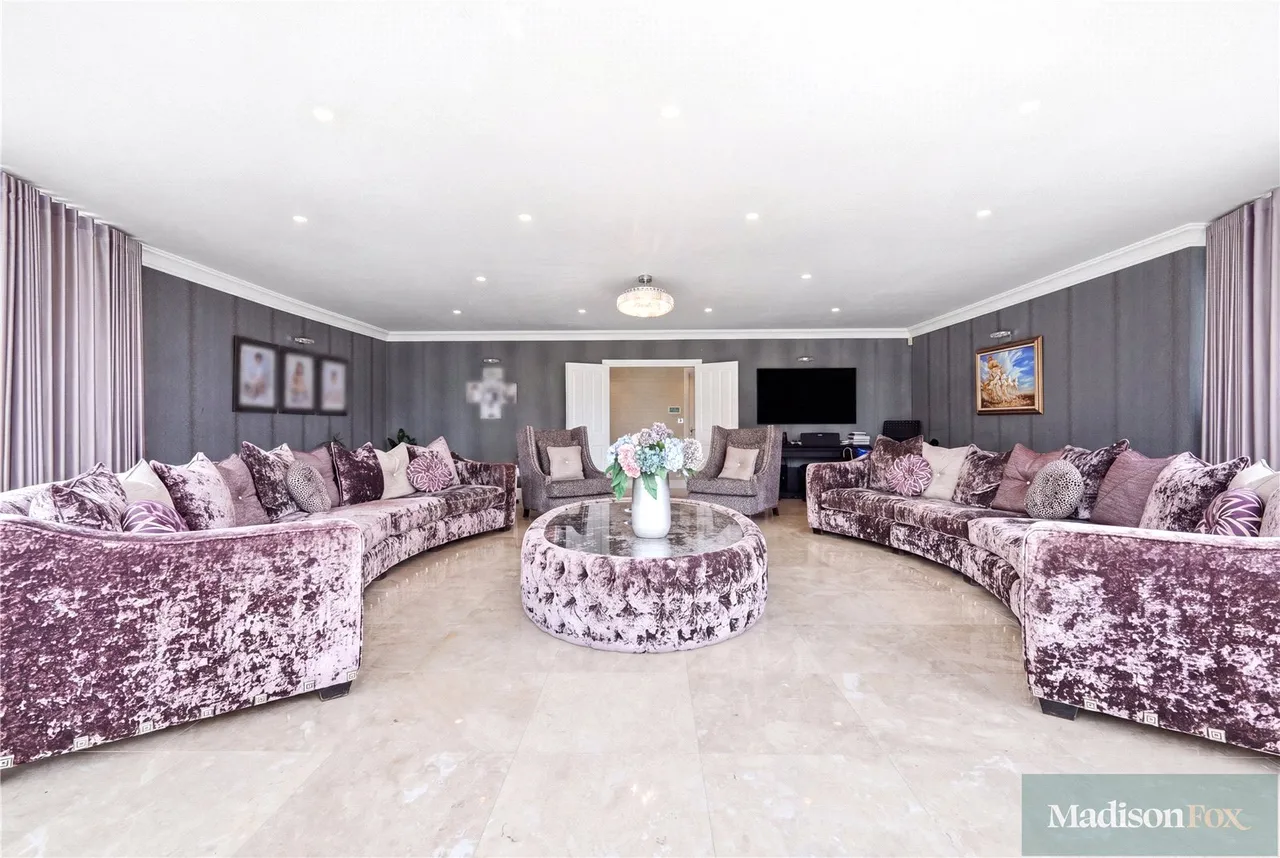 Manor Road, Chigwell, IG7, photo 6