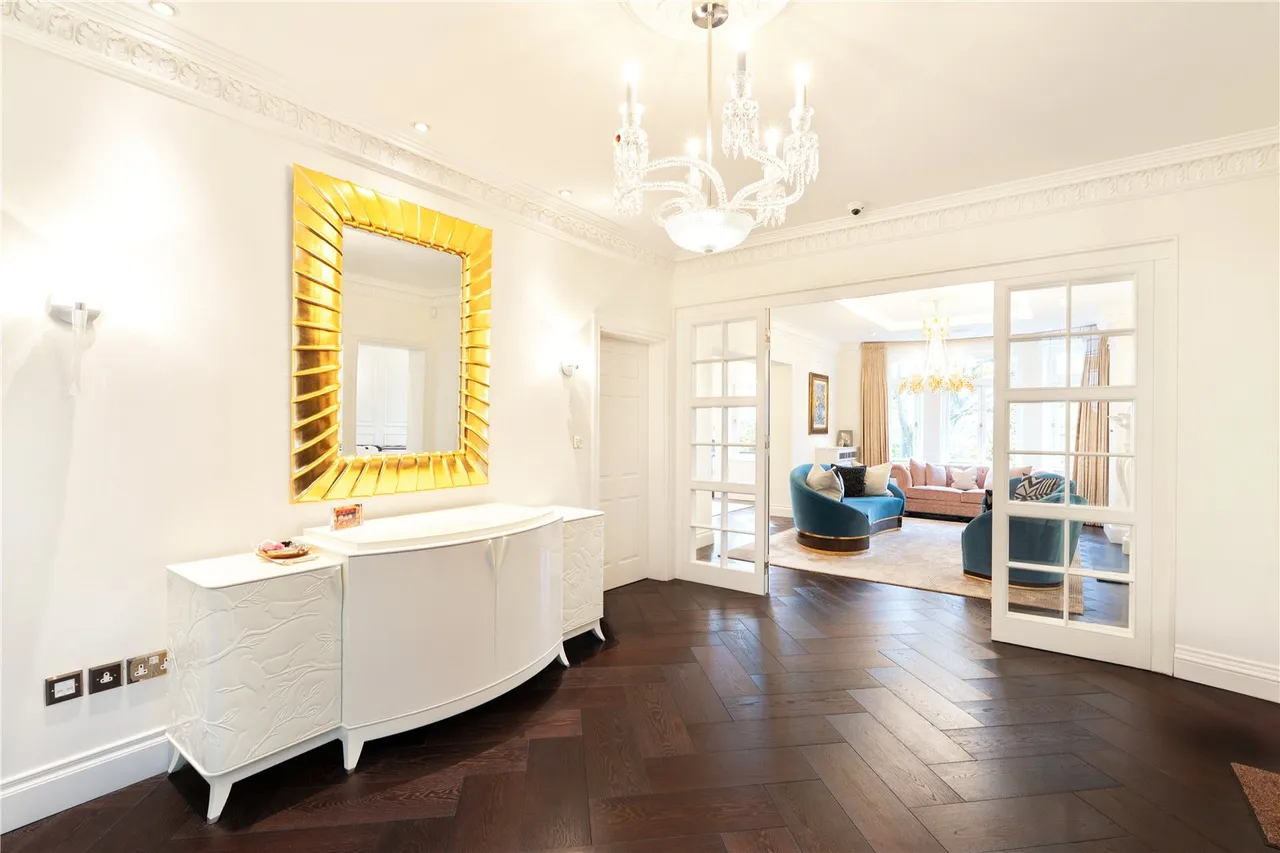 North Gate, Prince Albert Road, St John's Wood, London, NW8 7EJ, photo 10