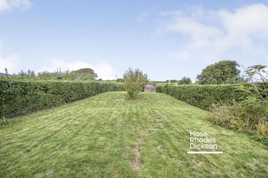 Newport Road, Niton, PO38, photo 2