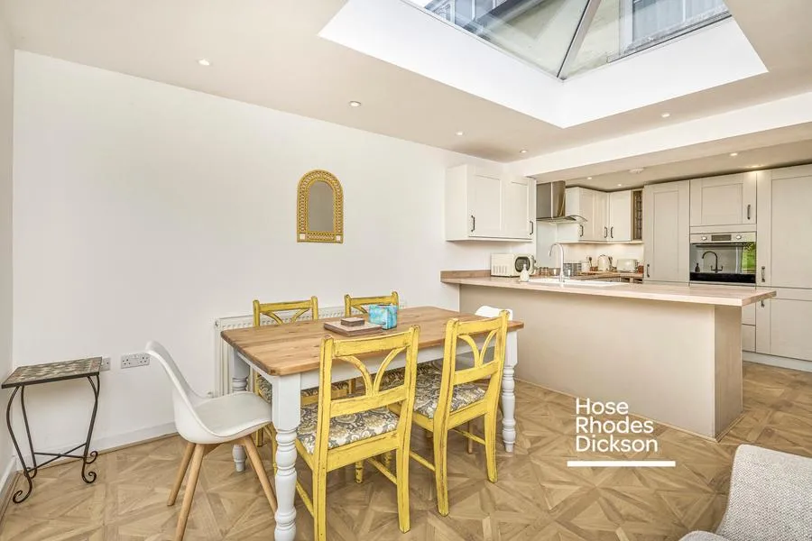 Newport Road, Niton, PO38, photo 18