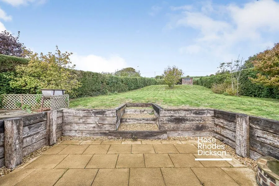 Newport Road, Niton, PO38, photo 43