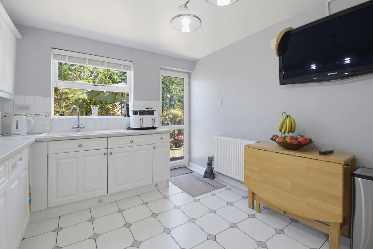 Stephenson Drive, Leeds, LS12, photo 16