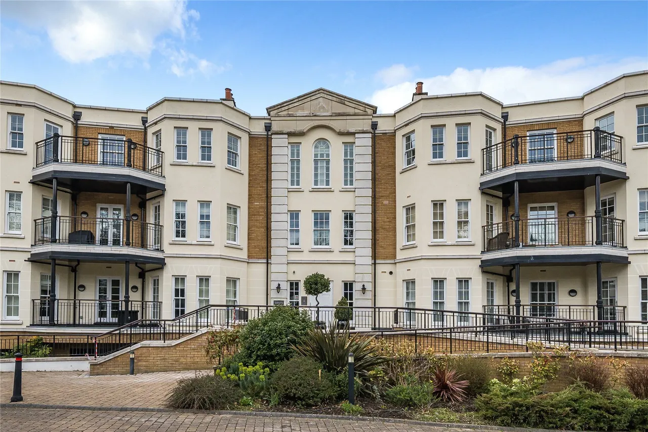 2 bed flat for sale — Westerham Road, Keston, BR2