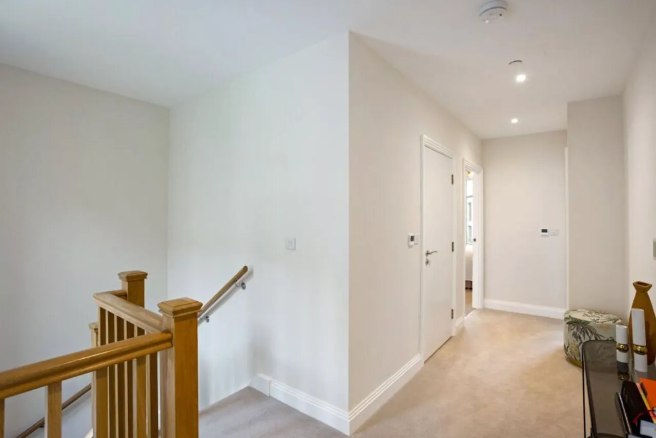 Wimpole Mews, Mill Hill East, NW7, photo 7