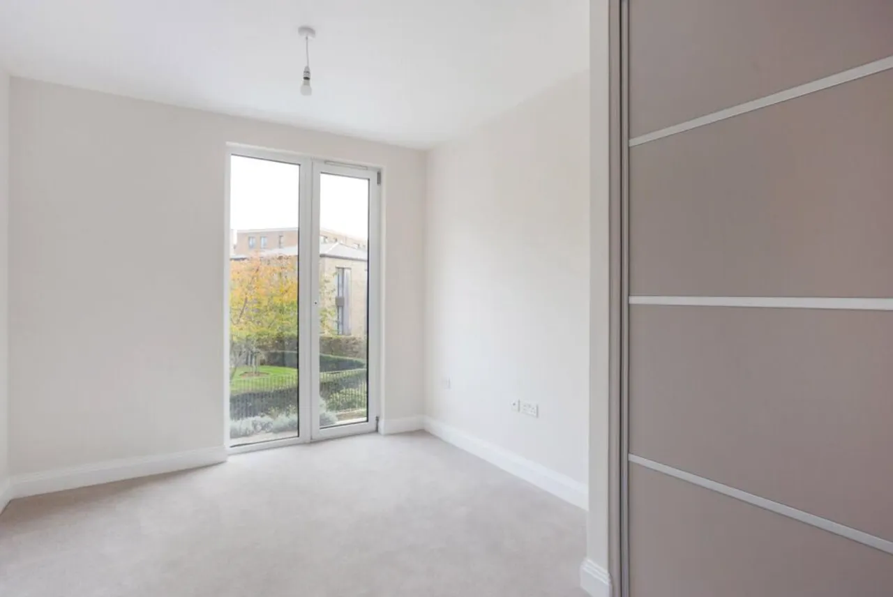 Wimpole Mews, Mill Hill East, NW7, photo 8