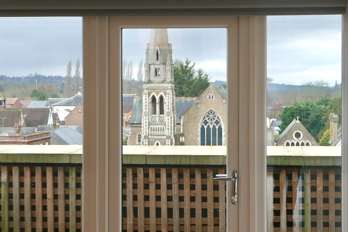 12 Old Market Place Farnham GU9, photo 7