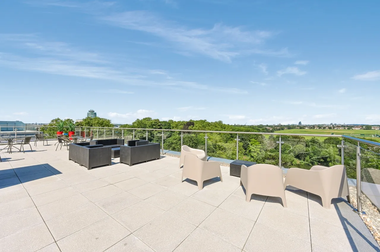 Great West Road, Brentford, TW8, photo 6