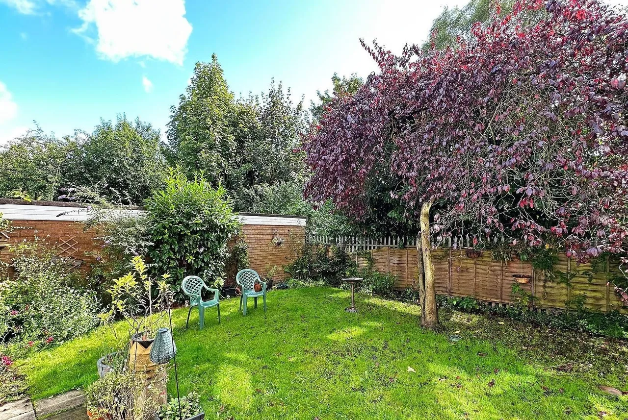 Eskdale Drive, Timperley WA15 7XU, photo 14