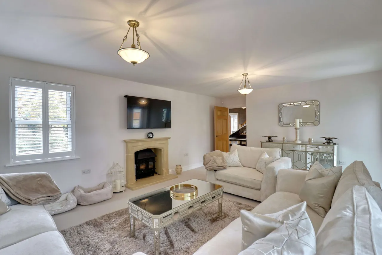 High Wych Road, Sawbridgeworth, CM21, photo 2