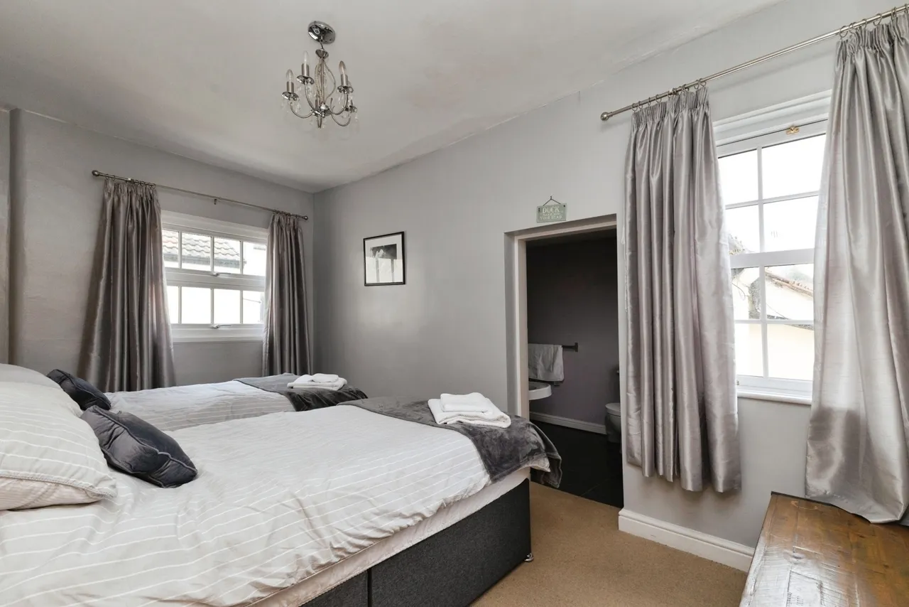 High Street, YARM, TS15, photo 15