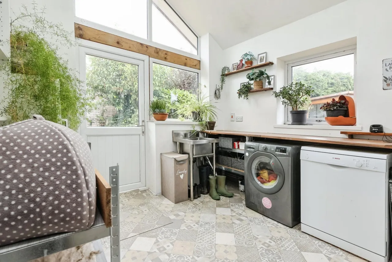 Charles Way, Malvern, WR14, photo 6