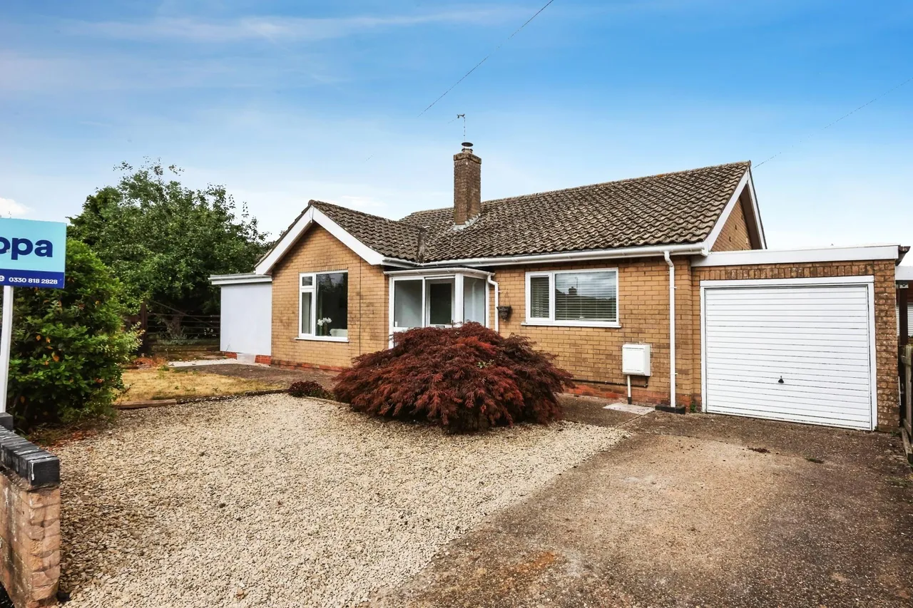 2 bed house for sale, Charles Way, Malvern, WR14