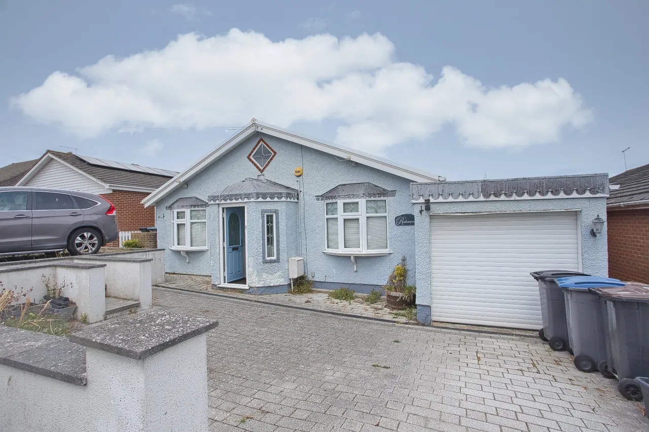 4 bed house for sale, Edward Road, Kingsdown, CT14