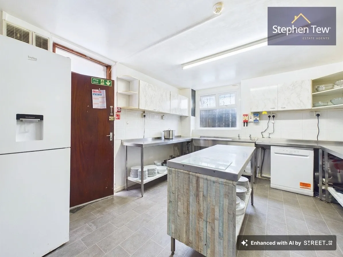 Barton Avenue, Blackpool, FY1, photo 10