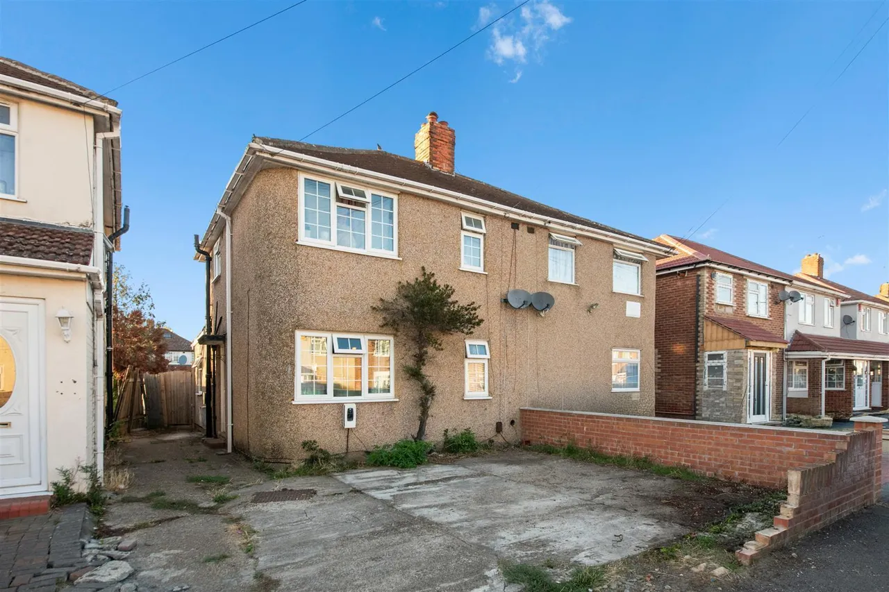 3 bed house for sale, Raleigh Avenue, Hayes