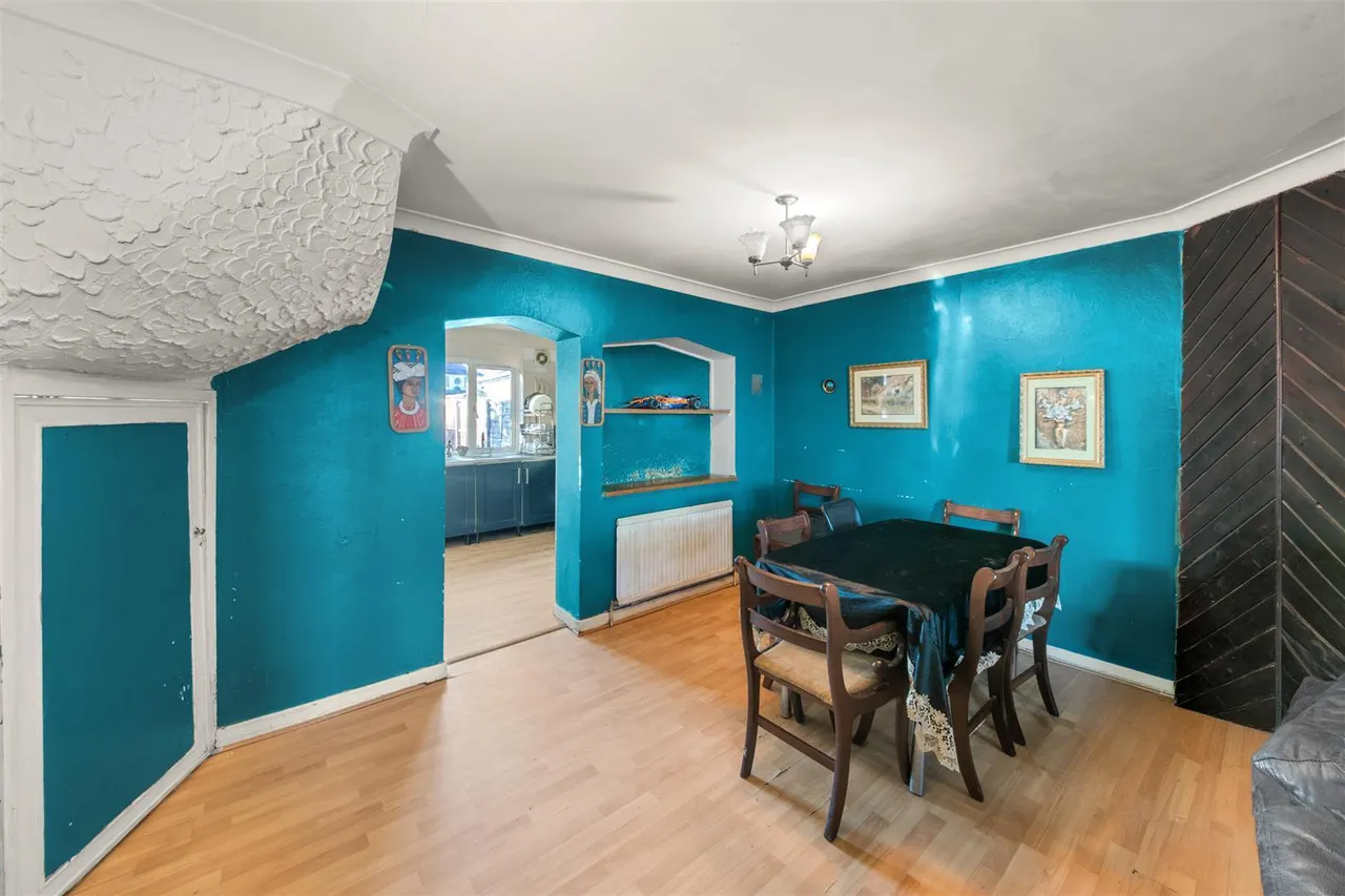 Raleigh Avenue, Hayes, photo 10