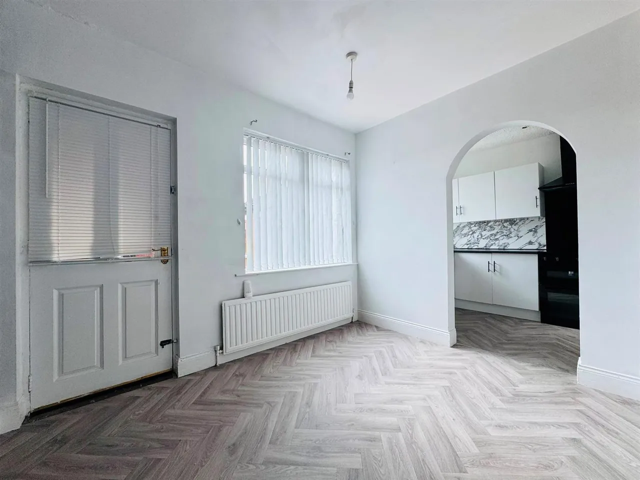 Church Crescent, Glengormley, BT36, photo 4