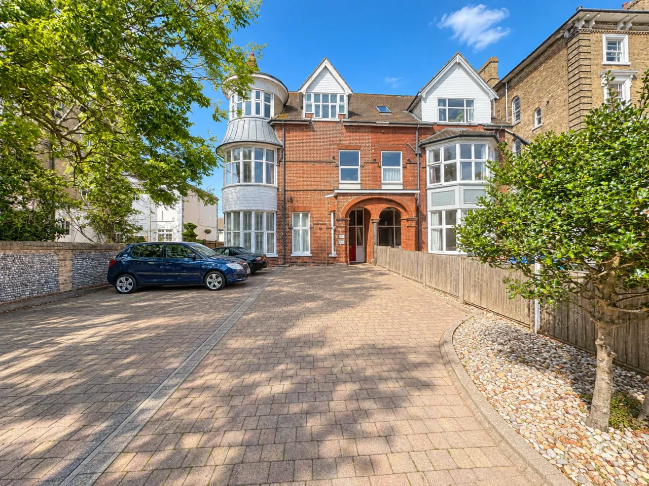 1 bed flat for sale, North Parade, Lowestoft