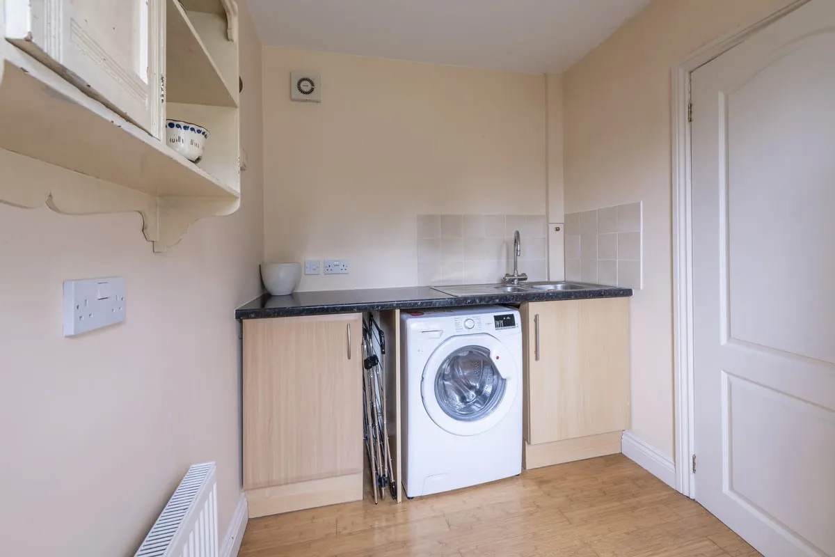 Belmont Close, Shaftesbury, SP7, photo 9