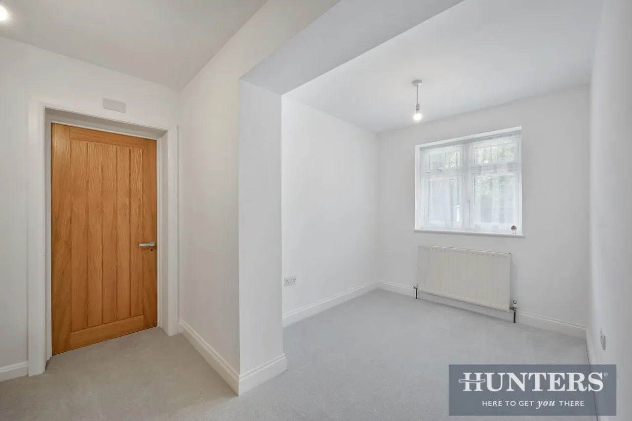 Grafton Road, KT4, photo 16