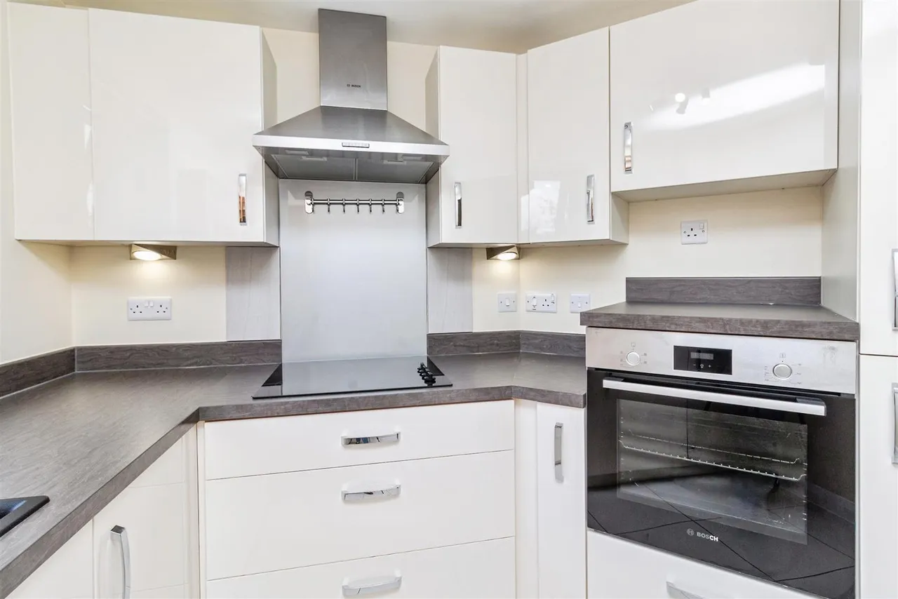 Kingsway, Stafford, ST16, photo 5