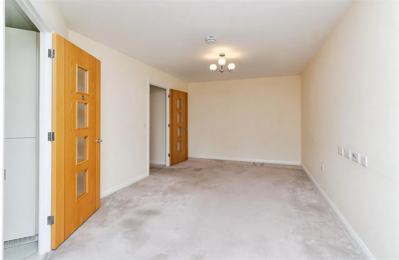 Kingsway, Stafford, ST16, photo 3