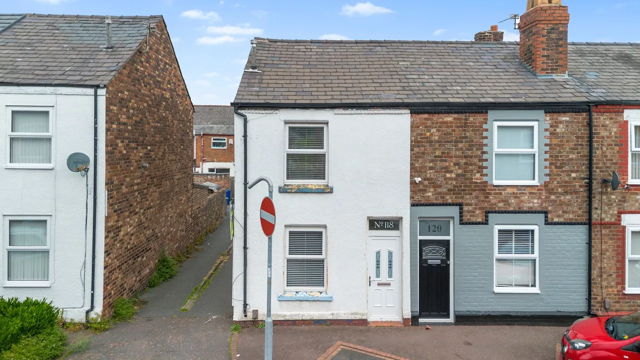 2 bed house for sale — Oldham Street, Warrington, WA4 1EX