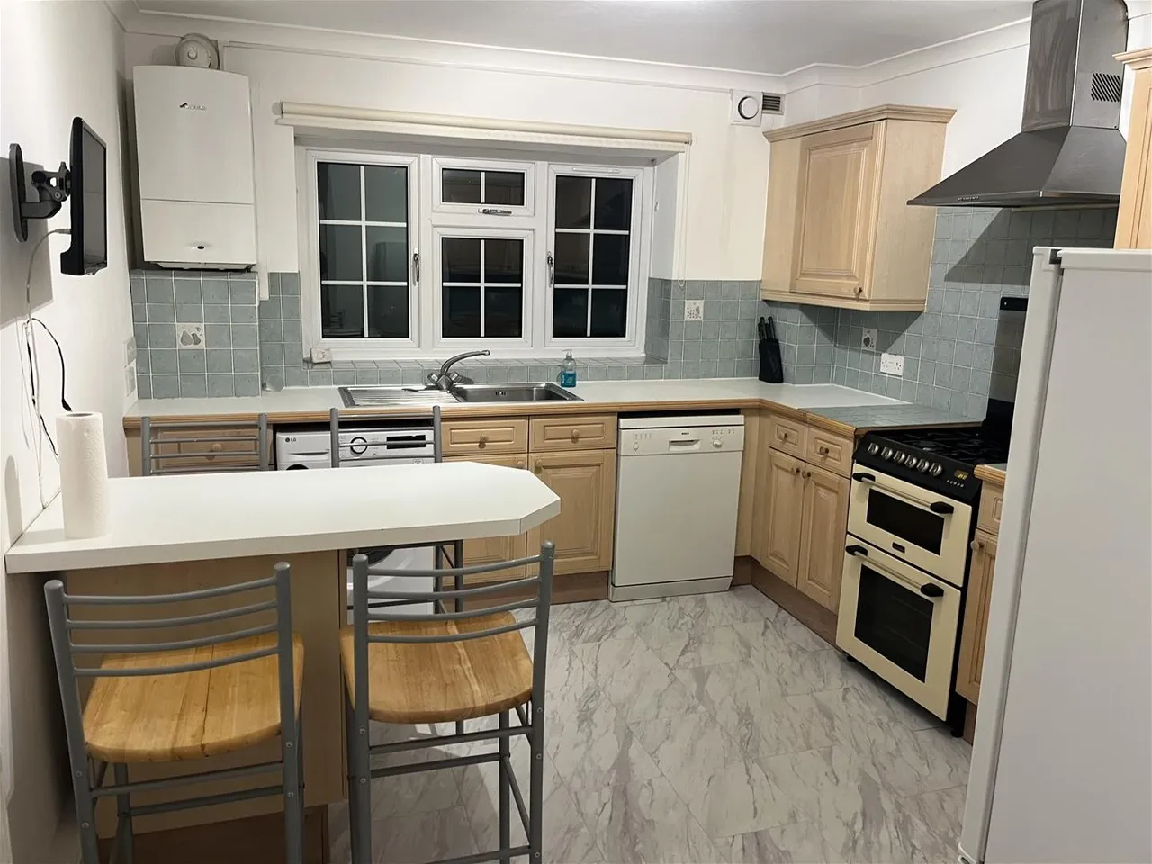 Myrtleside Close, Northwood, HA6, photo 2