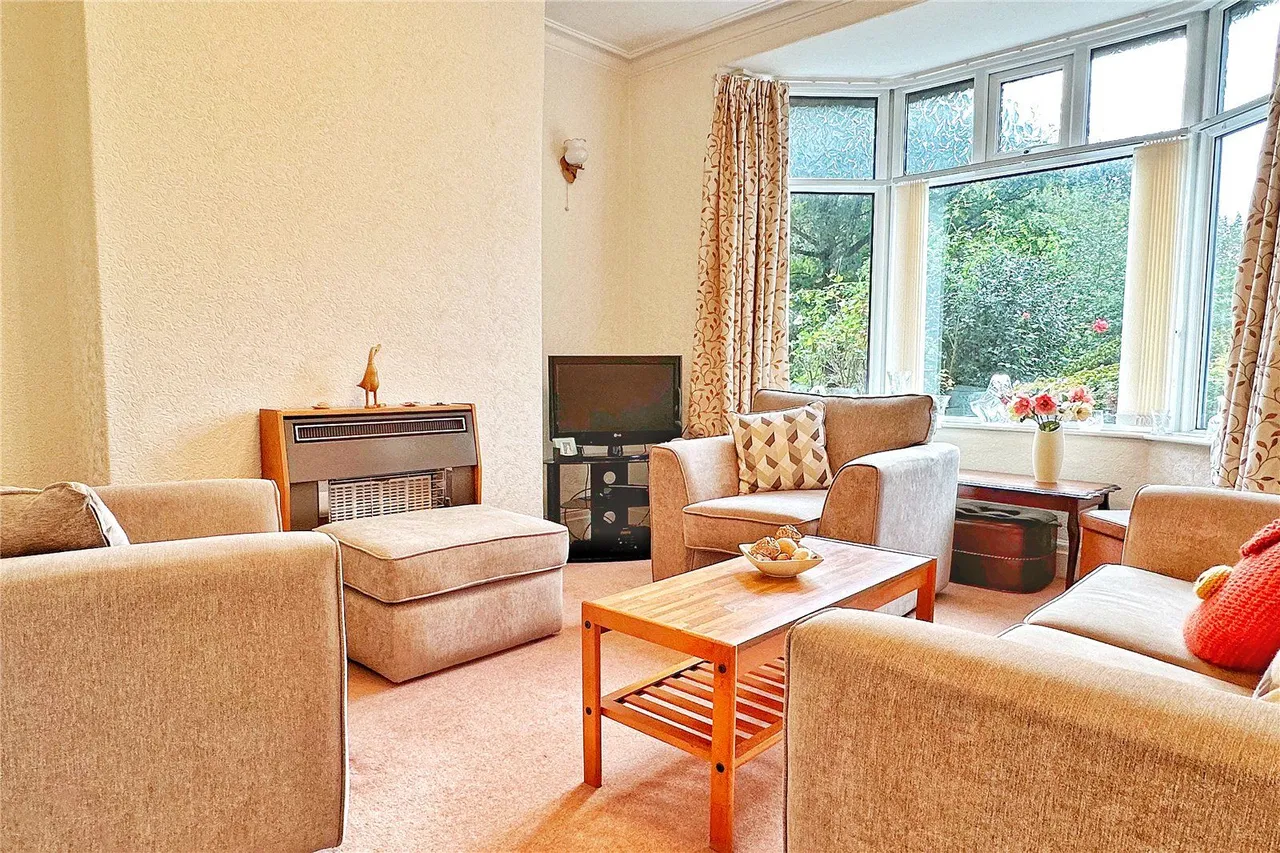 Lyndhurst Avenue, Ashton-under-Lyne, OL6, photo 3