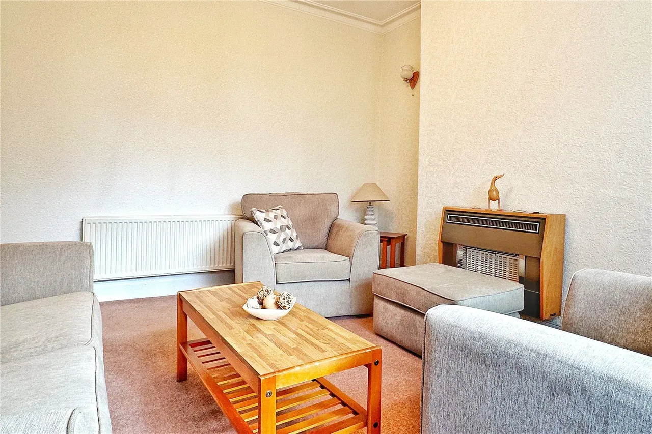 Lyndhurst Avenue, Ashton-under-Lyne, OL6, photo 5