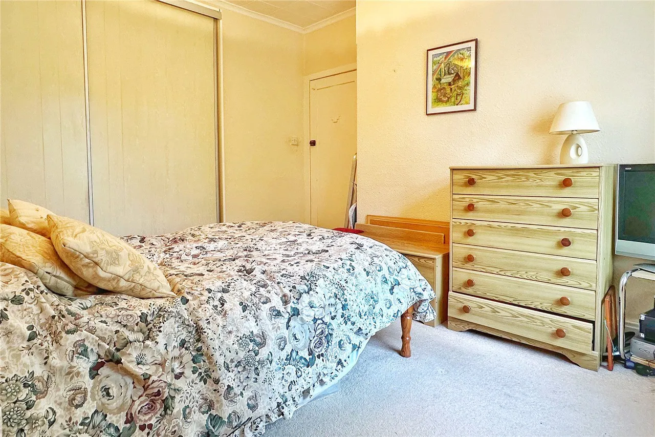 Lyndhurst Avenue, Ashton-under-Lyne, OL6, photo 18