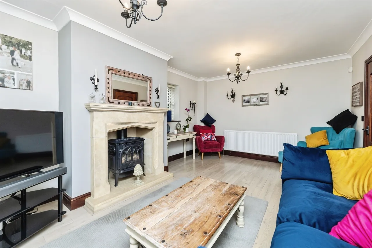 Orchard Court, Badsworth, WF9, photo 2