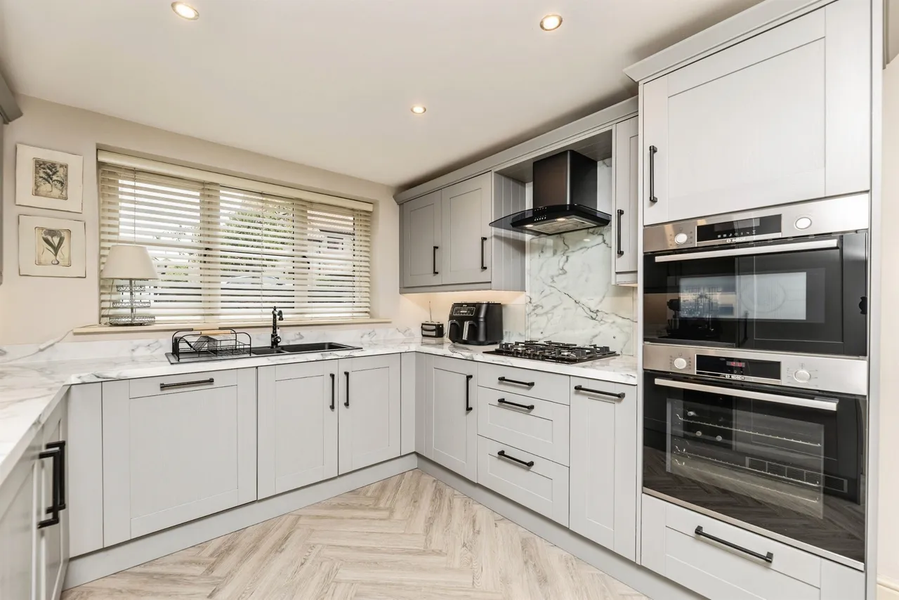 Orchard Court, Badsworth, WF9, photo 4