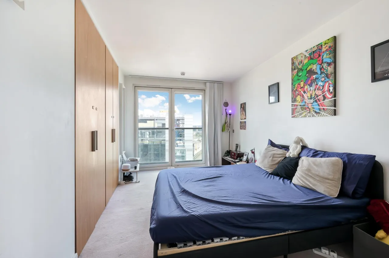 Fairmont Avenue, E14, photo 8