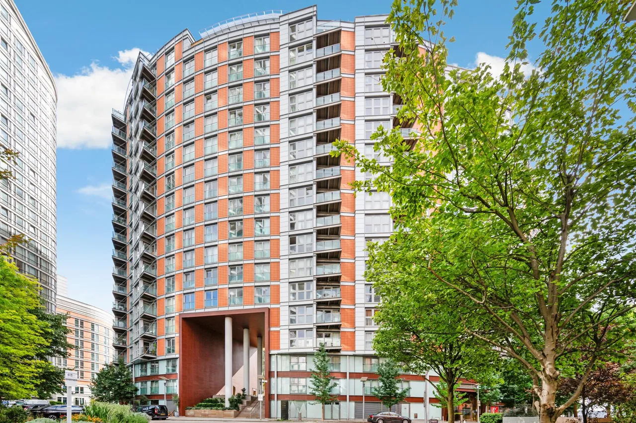 Fairmont Avenue, E14, photo 10