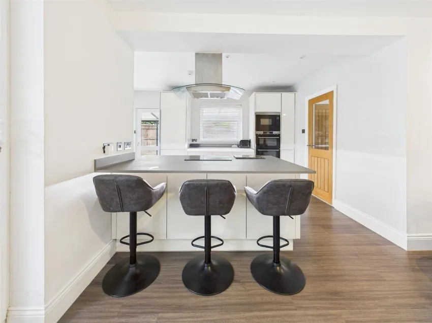 Naas Lane, Quedgeley, photo 9